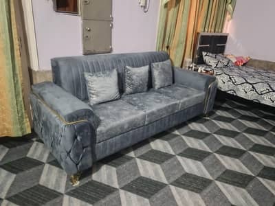 3 & 2 brand new sofa set with 5 cushions  price negotiable