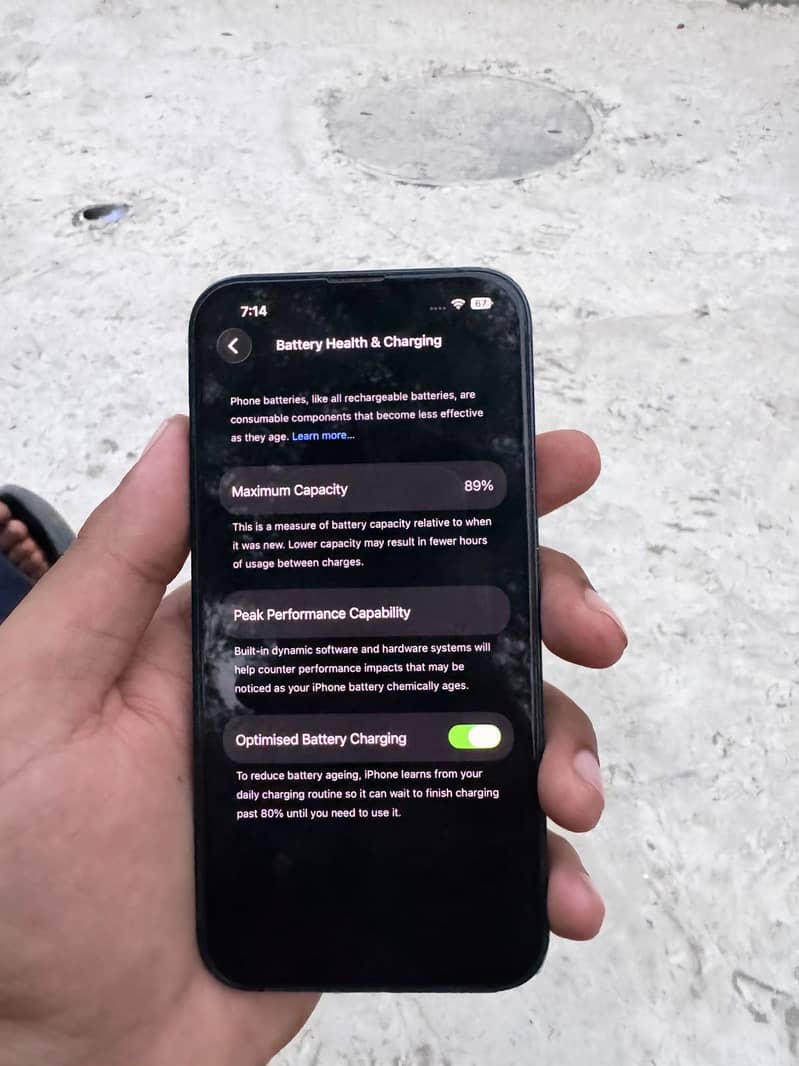 Apple iPhone 13 2