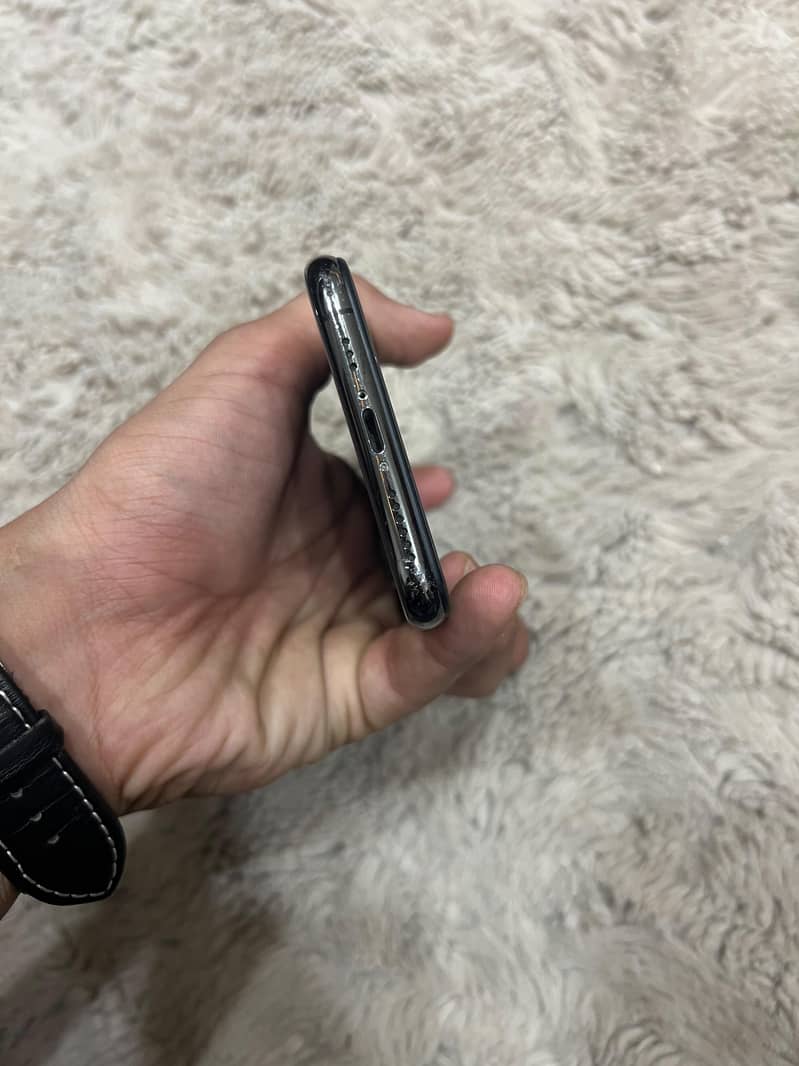 Apple iPhone XS 2