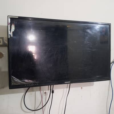 lcd sale urgently