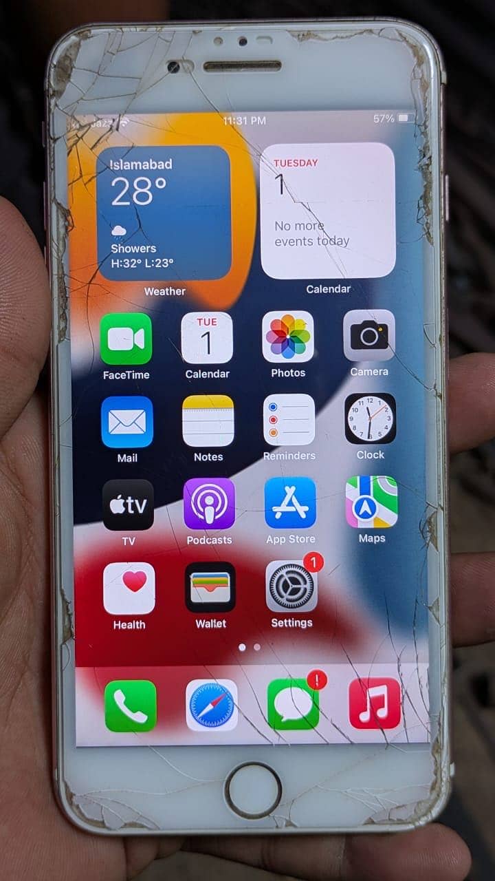 Apple iPhone 7 Plus 5