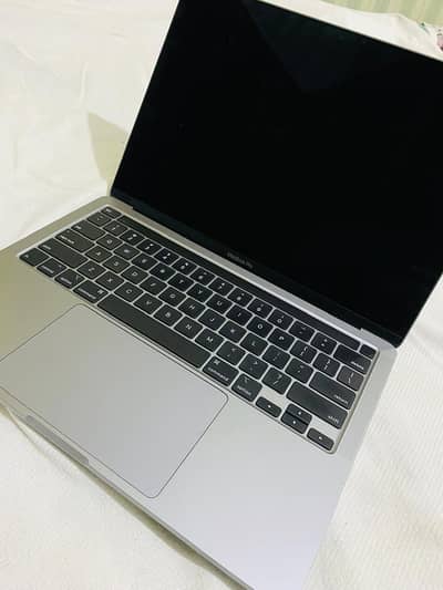 MacBook Pro 13” 2020 | i7 | 16GB RAM | 1TB SSD | Cycle 74 | 10/10