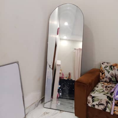 NEW Mirror