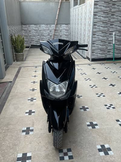 Electric scooty