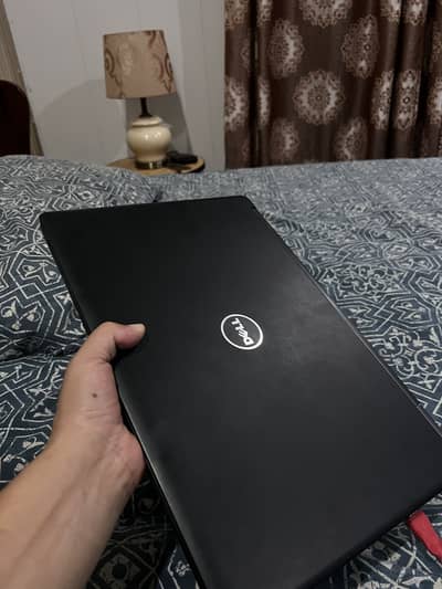 Dell i7 7820HQ (5580)