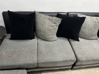 10 seats L shape sofa deewan center table up for sale