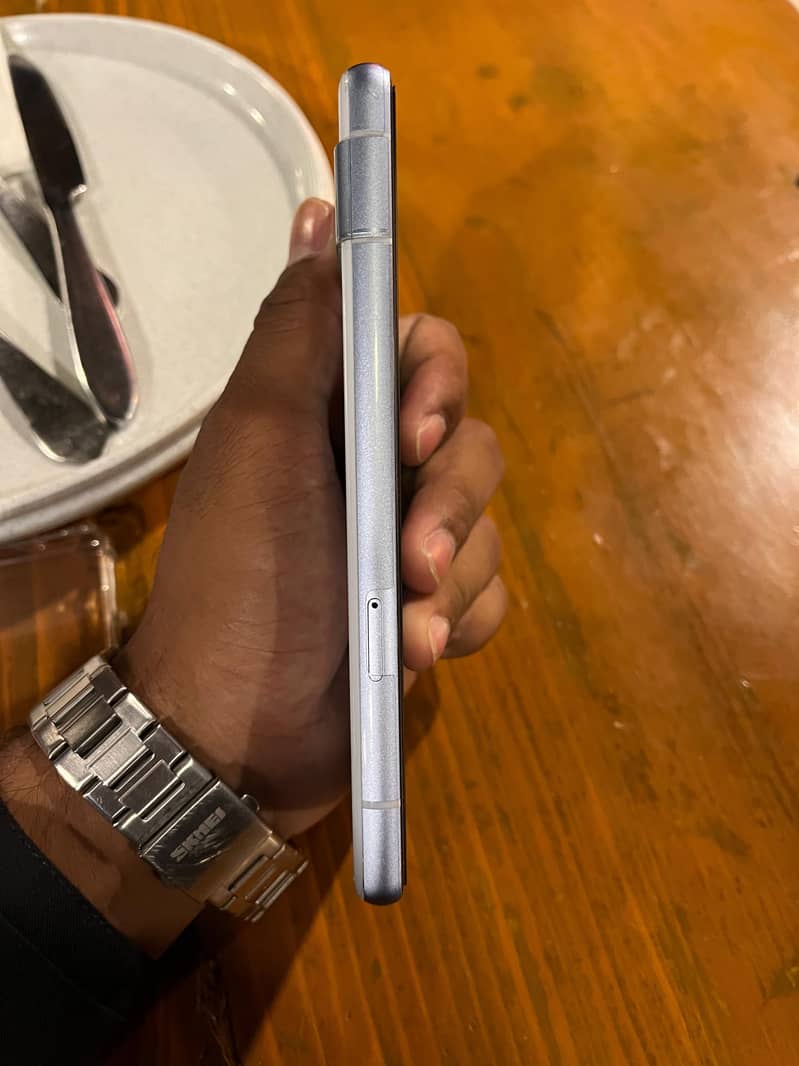 Google Pixel 7A 10/10 Condition 3