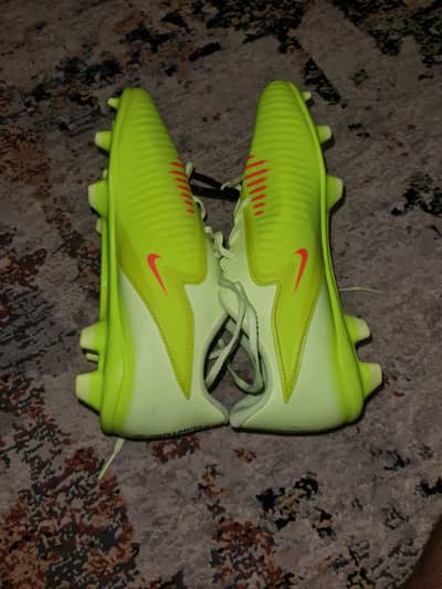 Nike Phantom Jr 6 Low Club Cleats/Studs FG/MG
