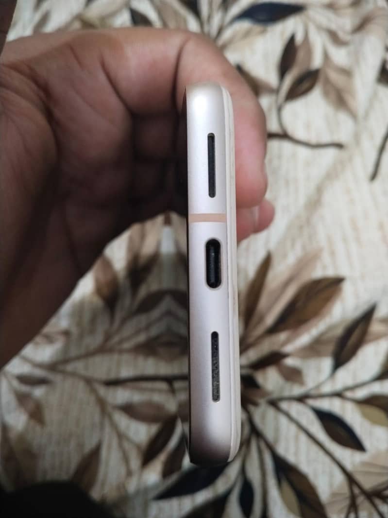 Google Pixel 8 2