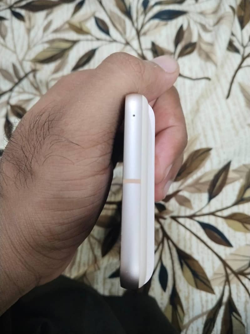 Google Pixel 8 3