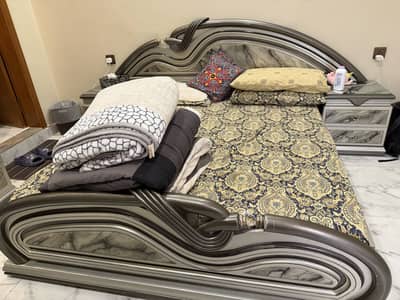 Complete bedset furniture