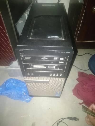 core 17 990 model 10gp rami 2 GB graphic card 2tb hard disc health 87%