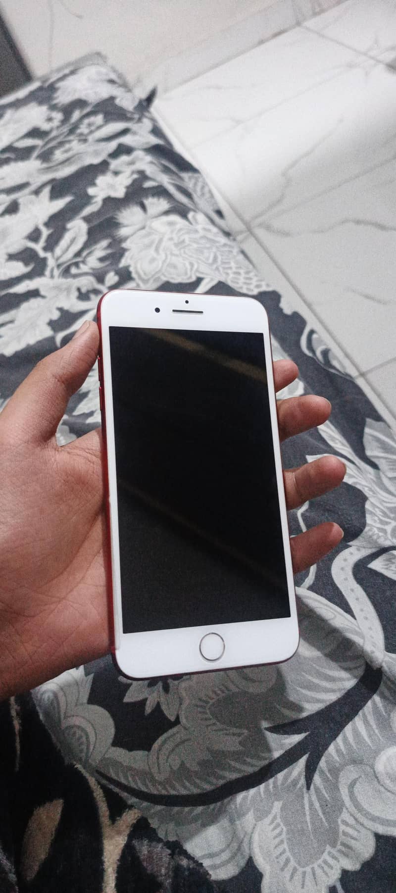 Apple iPhone 7 Plus 0