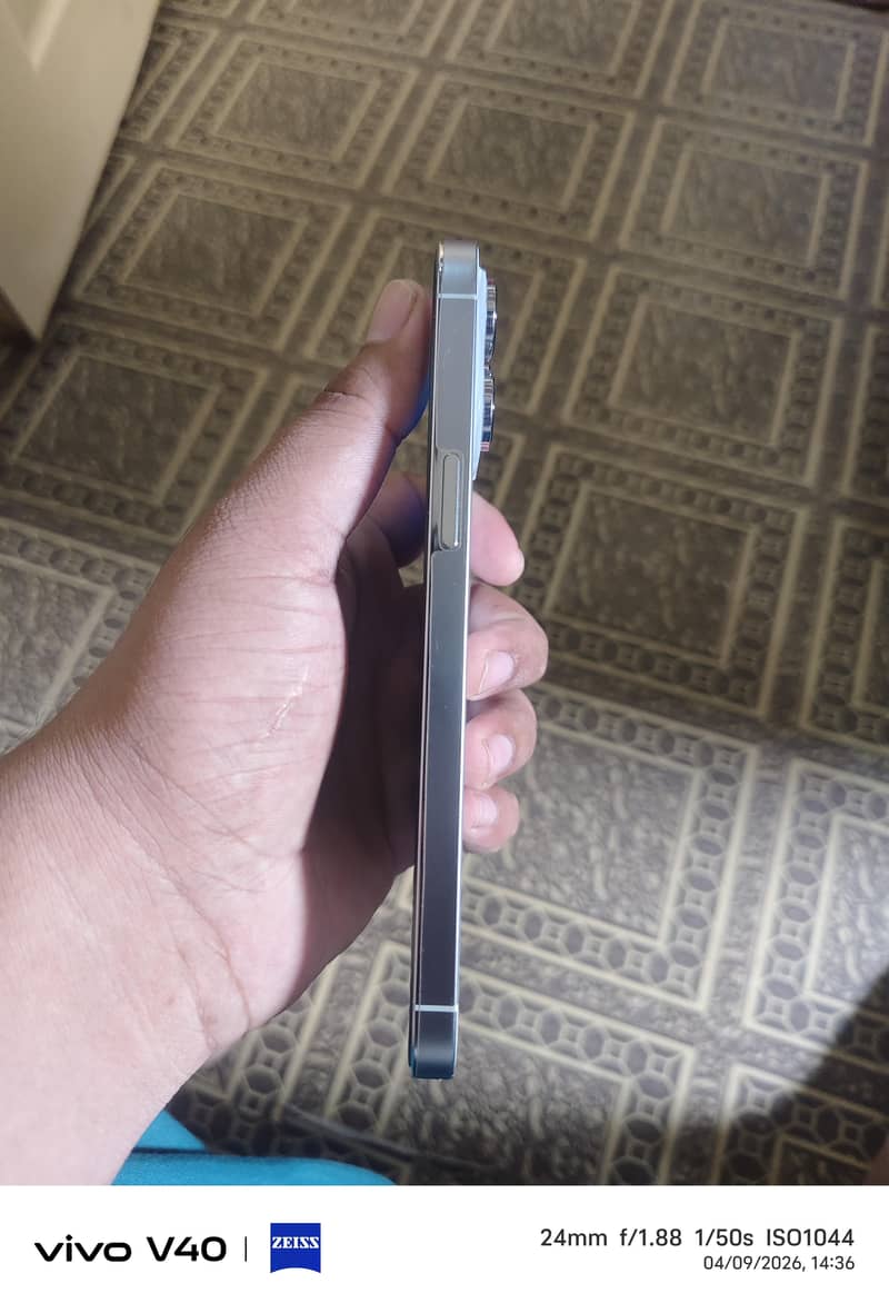 iphone 14 pro max 1