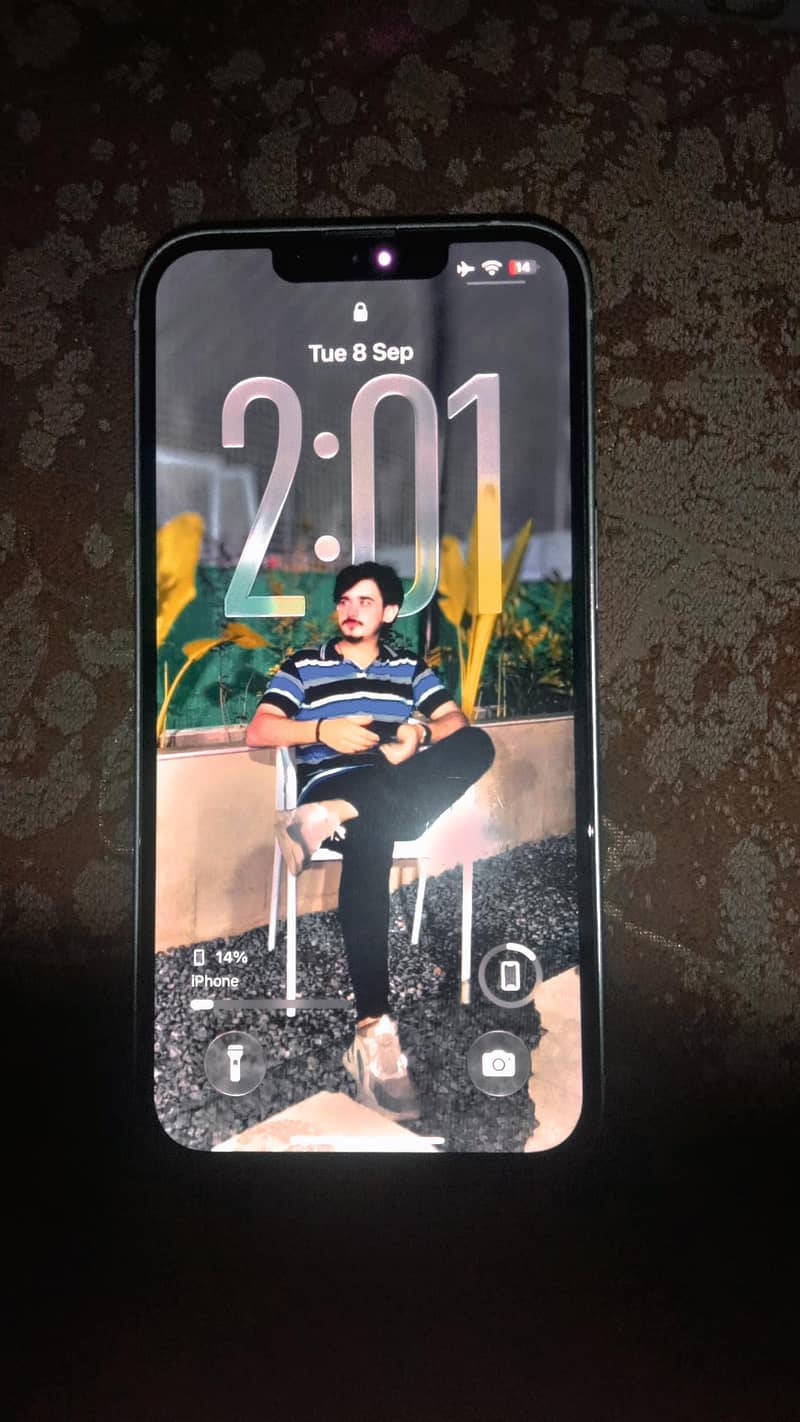 Apple iPhone 13 1
