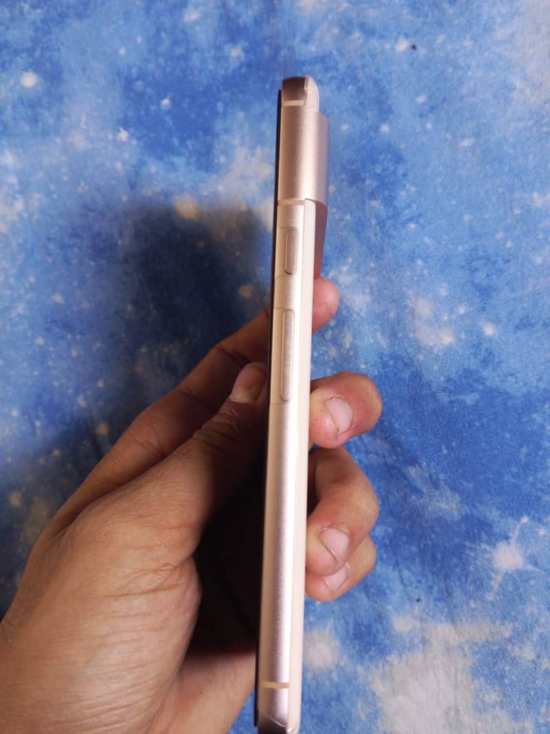 Google Pixel 8 2
