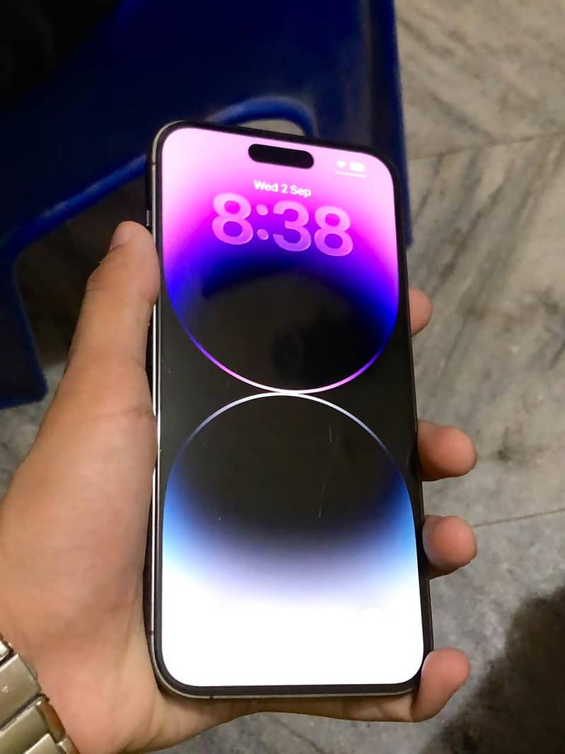 Apple iPhone 14 Pro Max 1