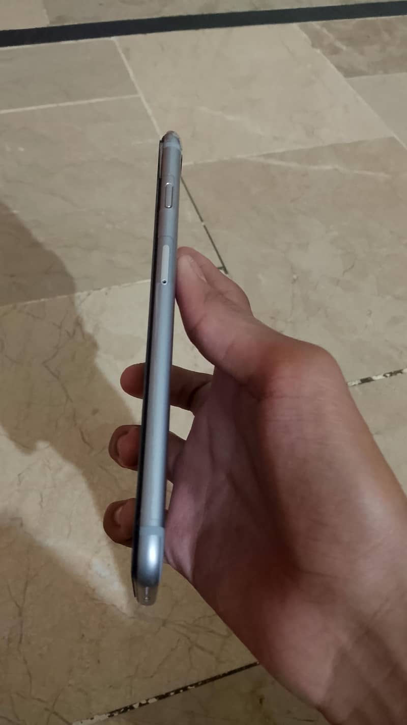 Apple iPhone 6S Plus 2
