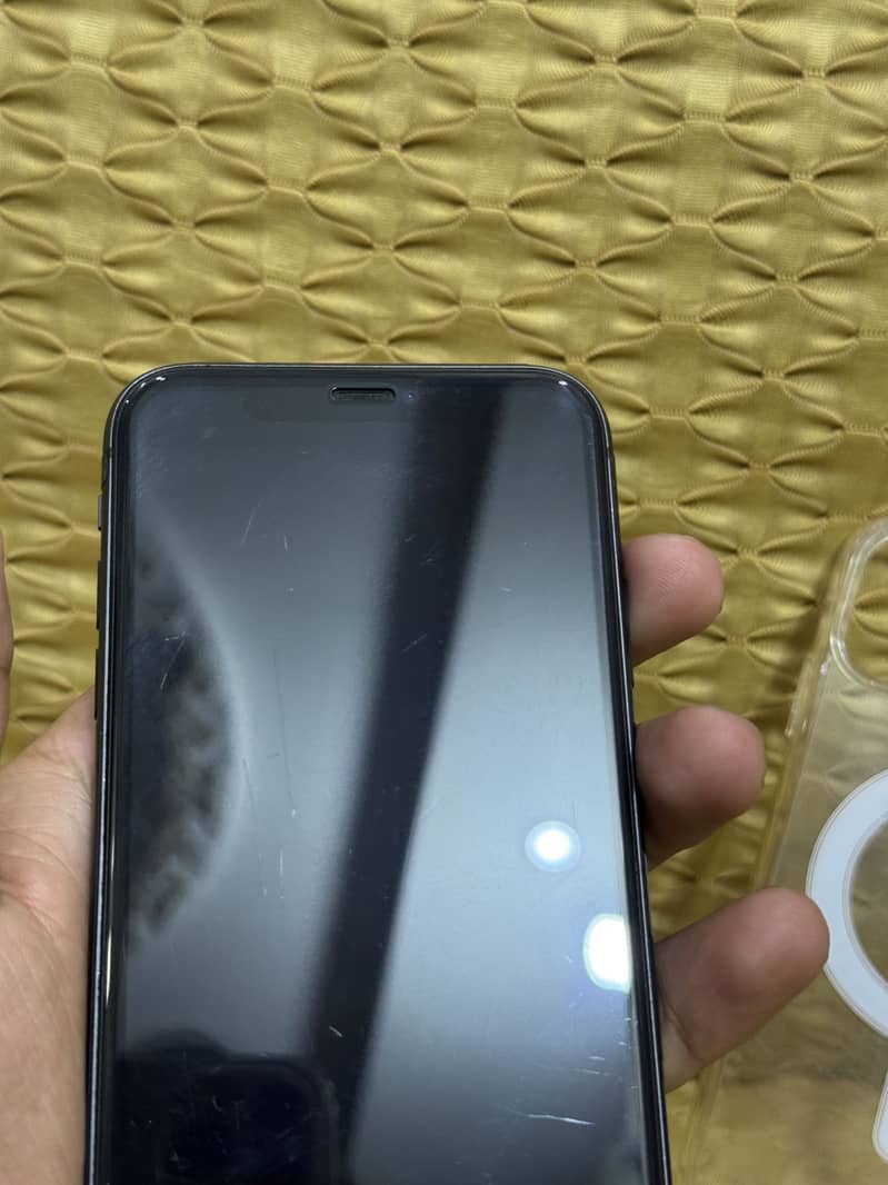 Apple iPhone 11 5