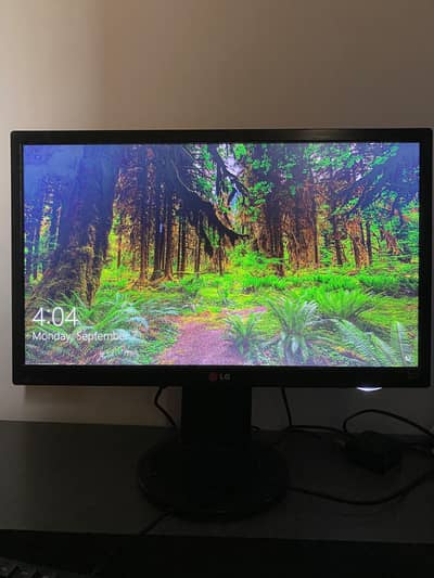 22 inch lcd like new LG 03162675355