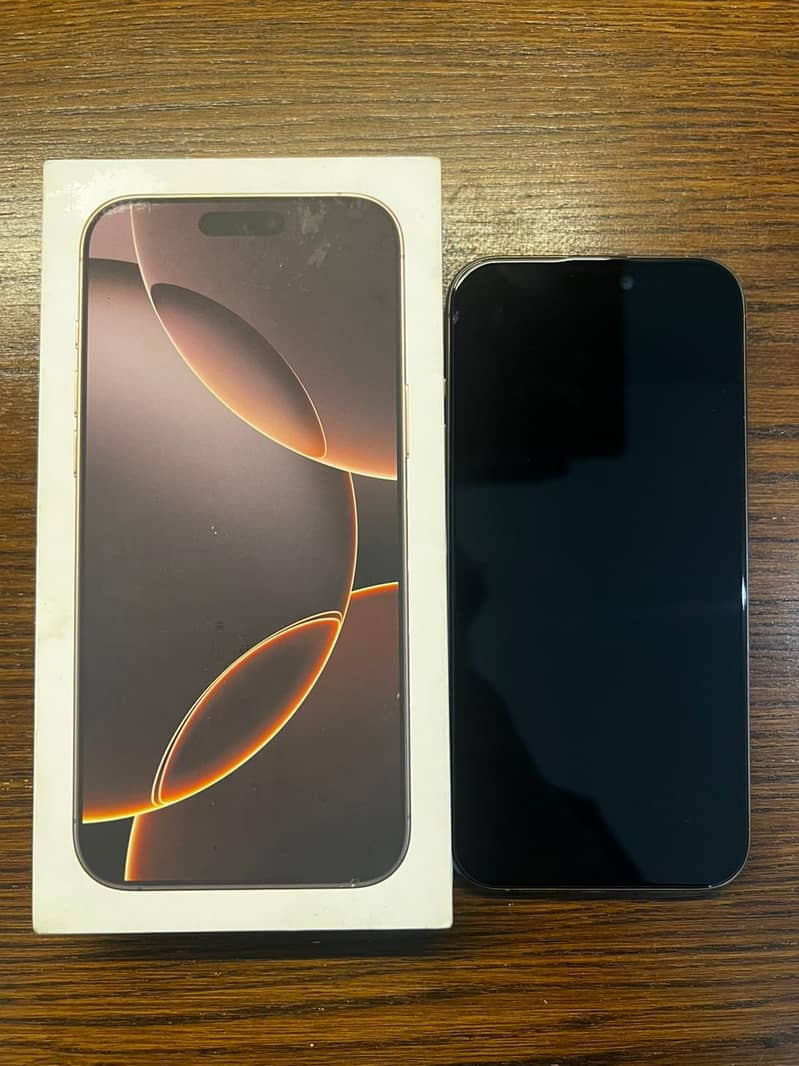Apple iPhone 16 Pro Max 8