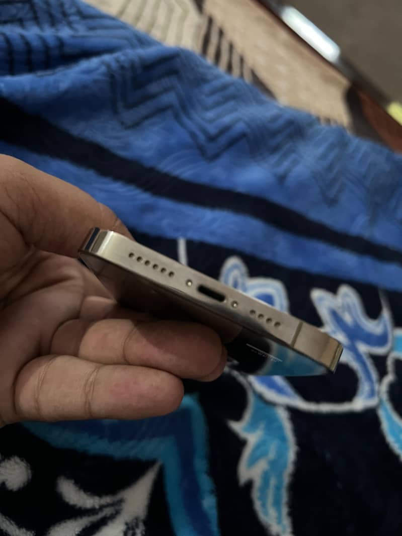 Apple iPhone 14 Pro Max 2