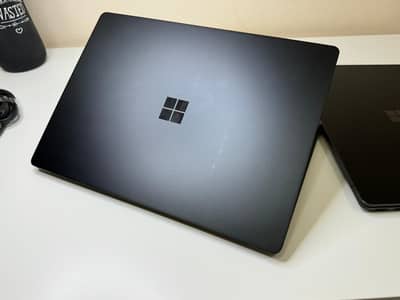 Microsoft Surface Laptop 2 i7-8650U 16GB 512GB 13.5 Laptop