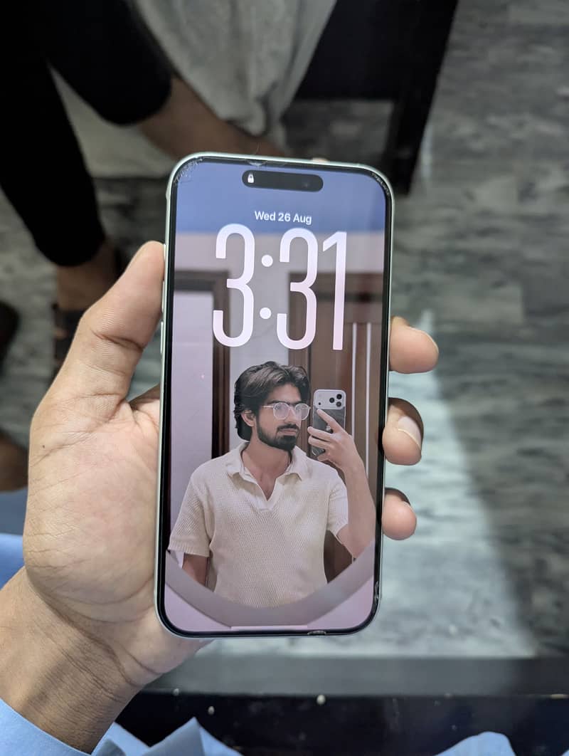 Apple iPhone 17 Pro Max 1