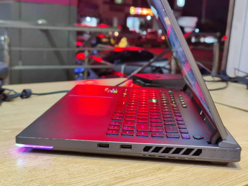 ASUS ROG STRIX 6