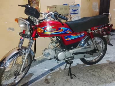 United US 70 new condition 25 model all okay for sale in lahore