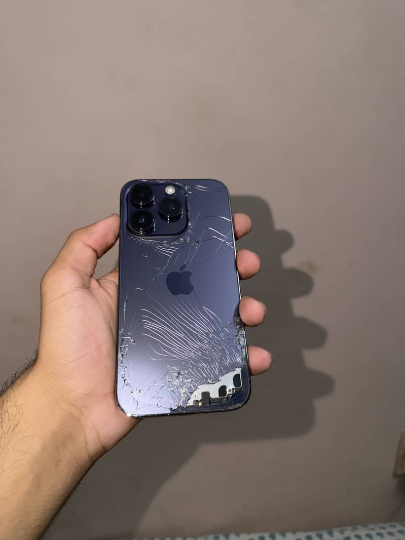 Apple iPhone 14 Pro 2