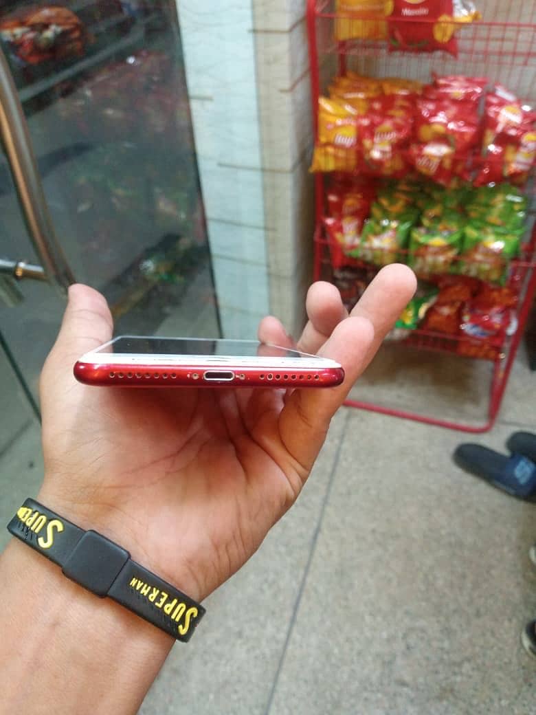 Apple iPhone 7 Plus 4