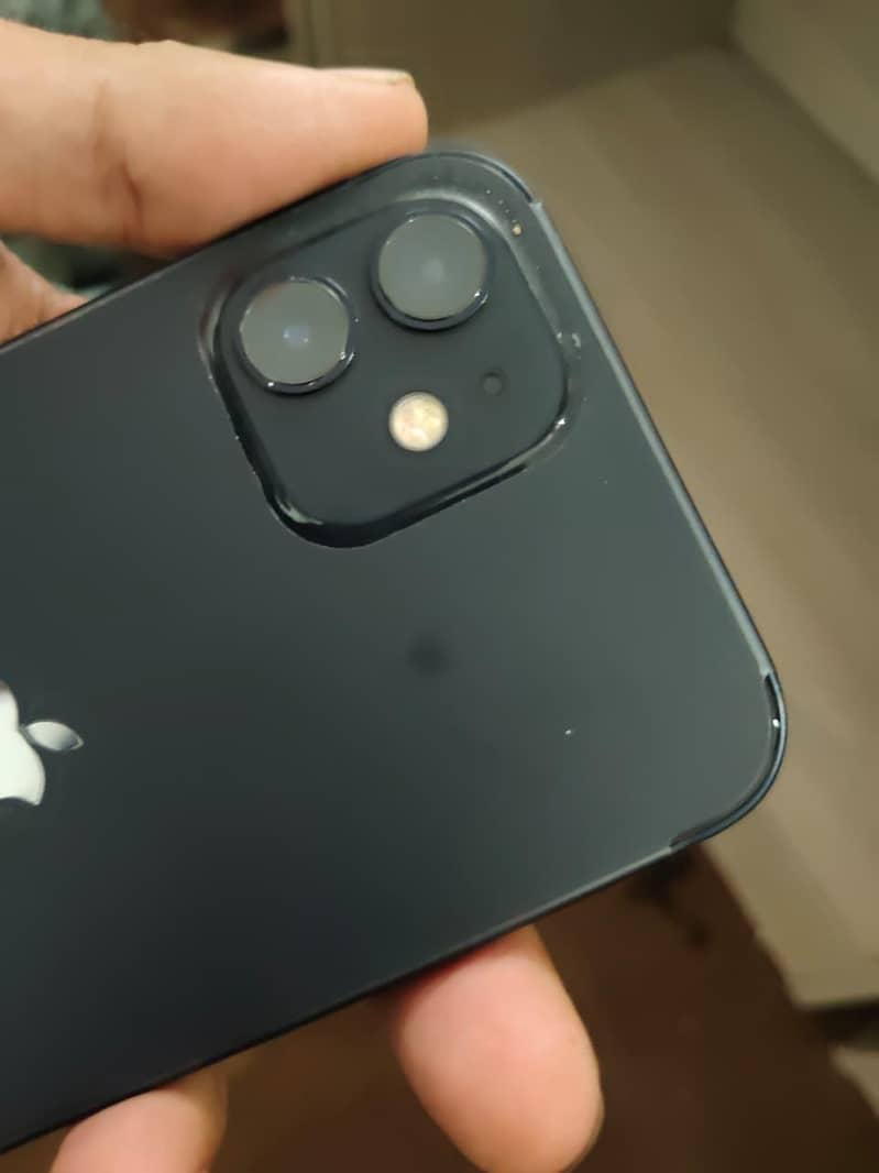 Apple iPhone 12 1