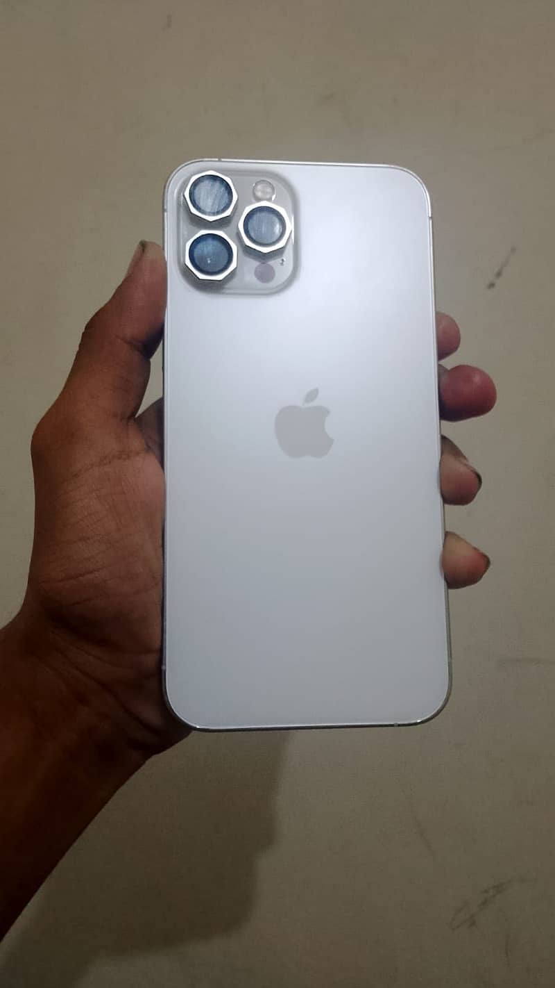iPhone 12 Pro Max 2
