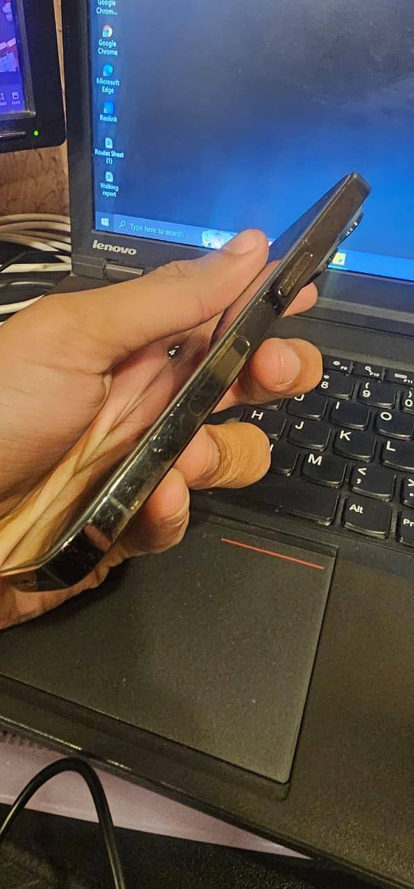 Apple iPhone 14 Pro 3