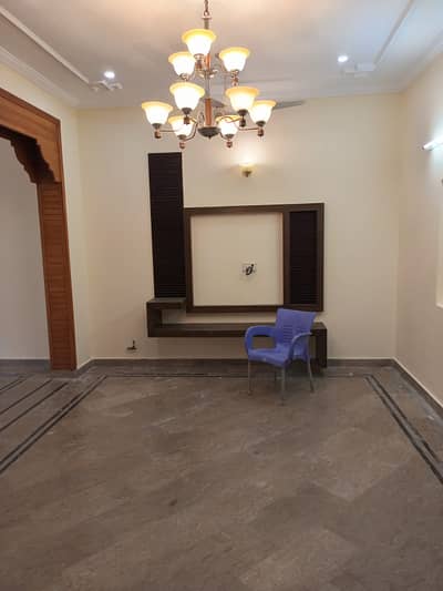 8 Marla Full House For Office and family Rent In Johar town