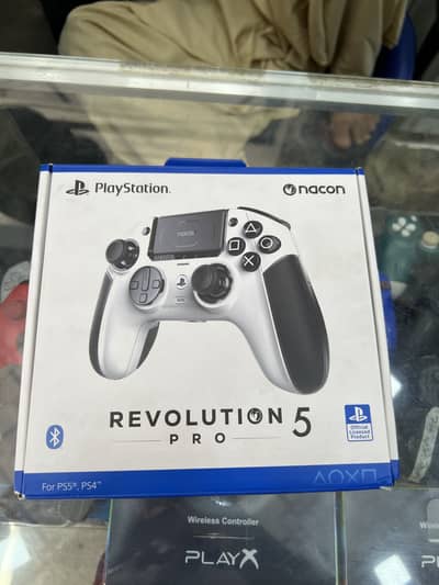 Nacon revolution 5 pro