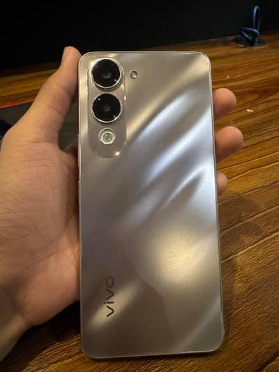 Vivo Y04