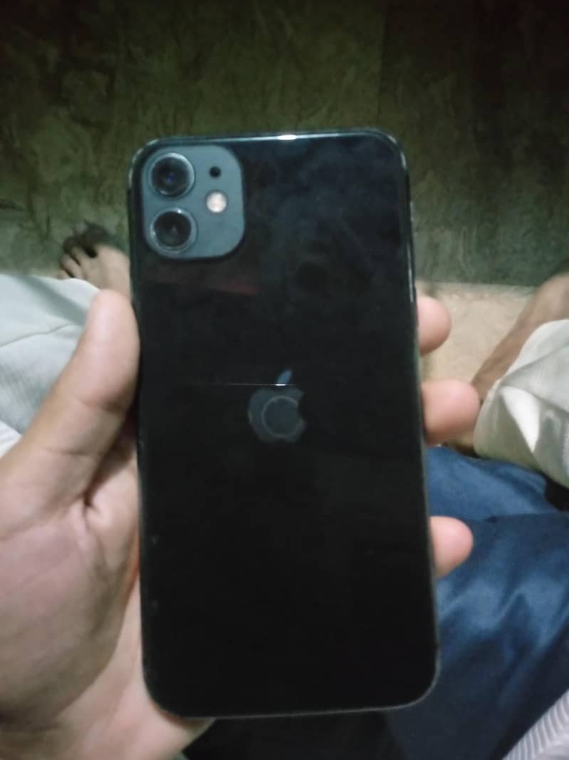 Apple iPhone 11 3