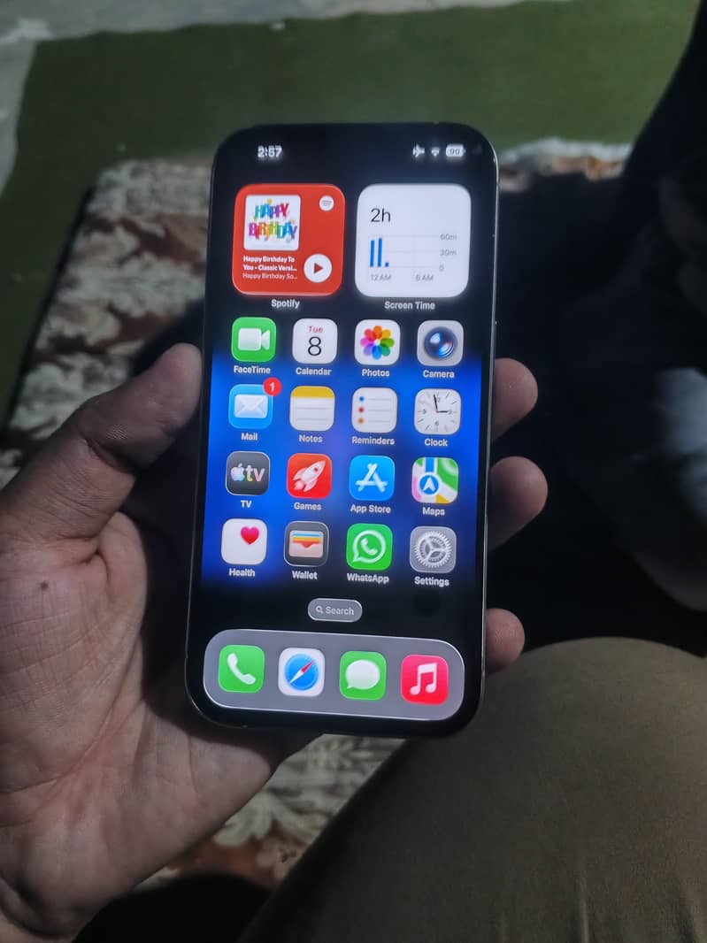 Apple iPhone 15 Pro 4