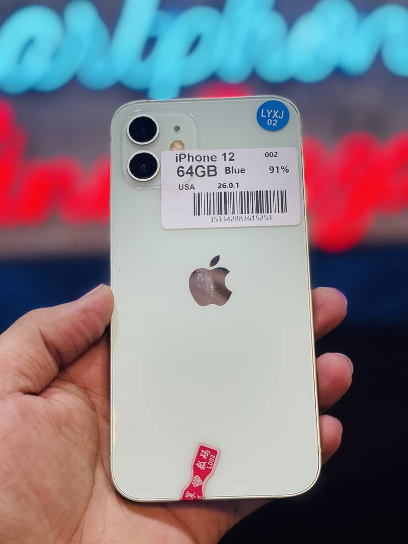 Apple iPhone 12 3