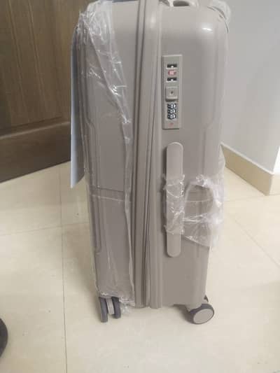 Luggage bag medium size