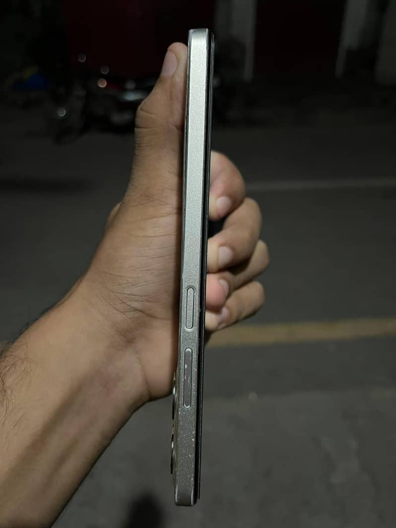 Realme C53 2