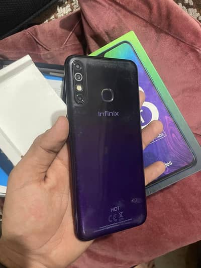 Infinix Hot 8 4/64 with box