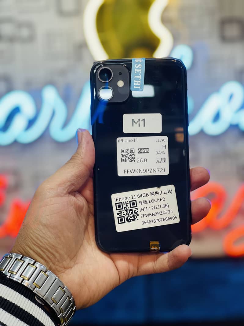 Apple iPhone 11 4
