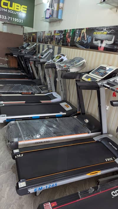 SLIGHTLY USED TREADMILLS ARE AVAILABLE FOR SALE 0333*711*9531