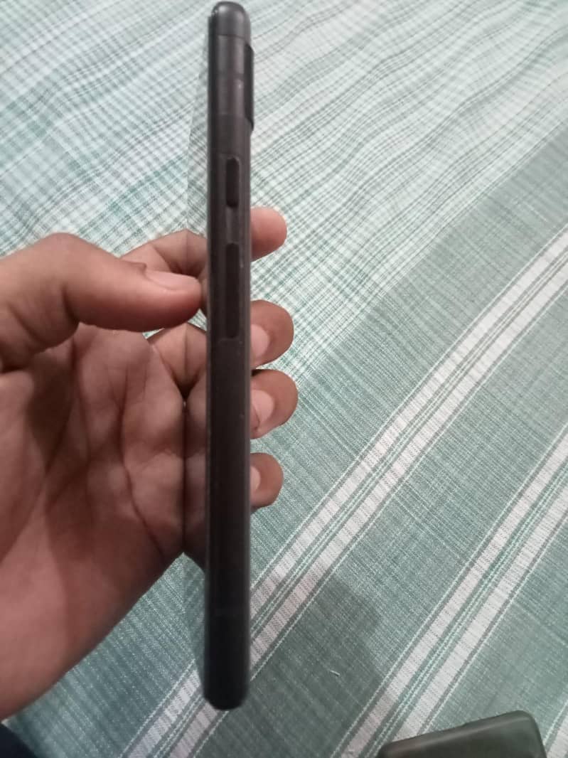Google Pixel 6a 4
