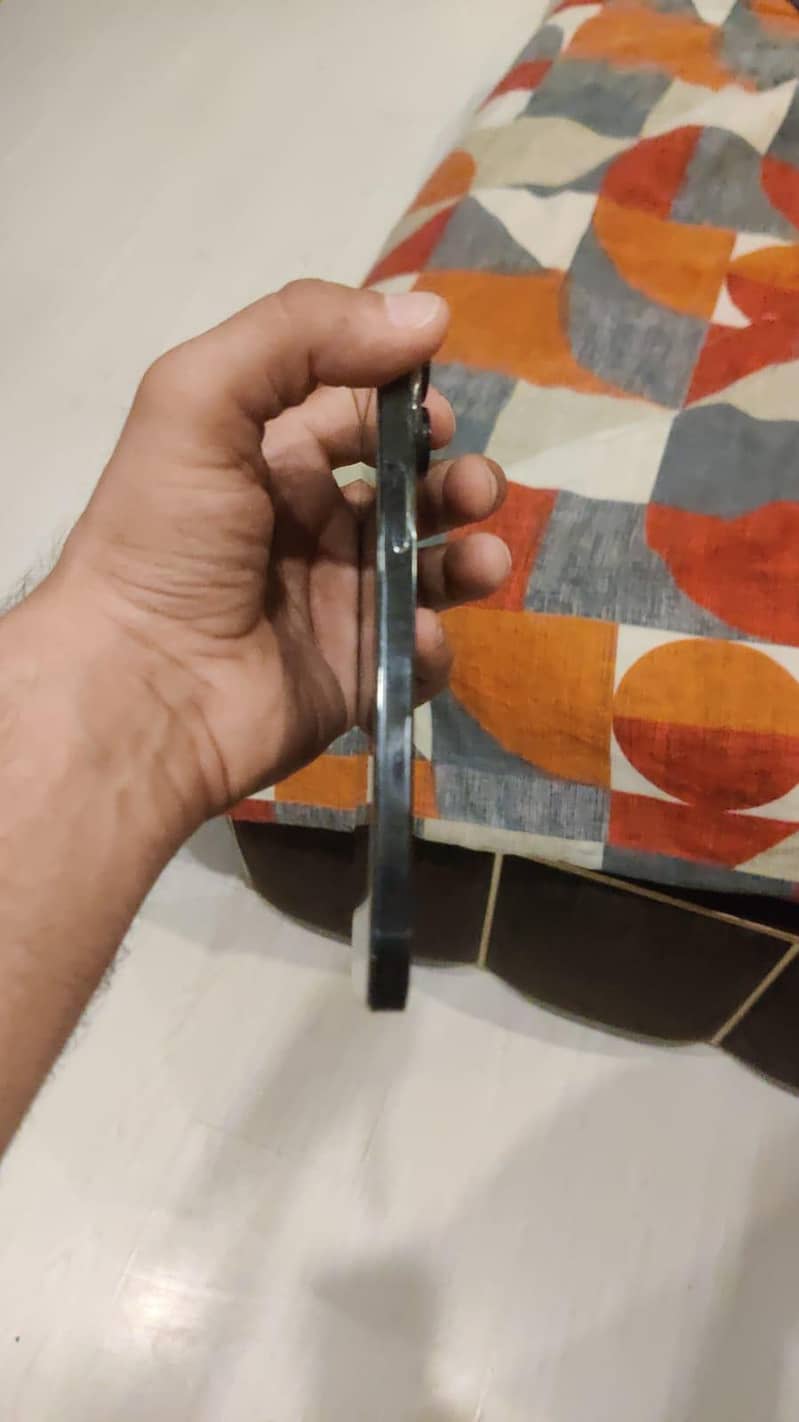 Apple iPhone 14 Pro Max 4