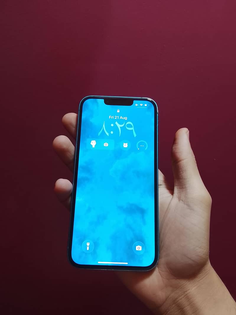 Apple iPhone 13 1