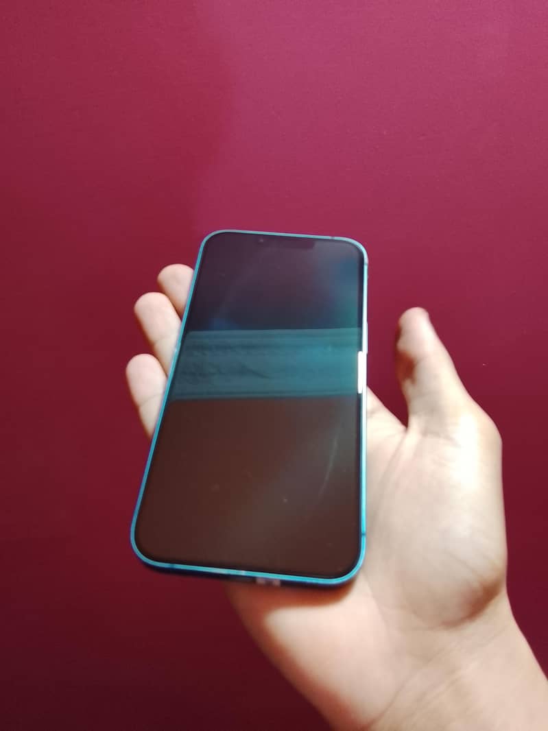 Apple iPhone 13 2